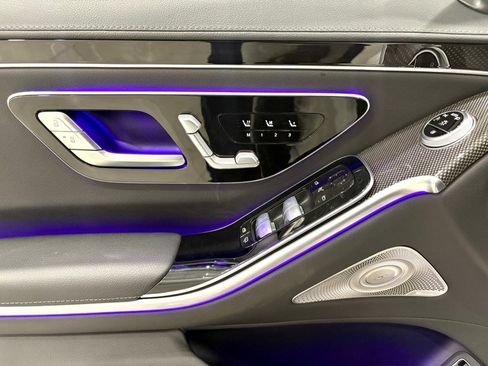 Used 2022 Mercedes-Benz S 500 4MATIC image 9