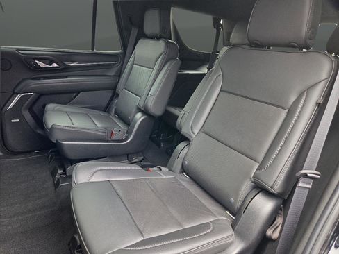 Used 2021 GMC Yukon Denali w/ Denali Ultimate Package AWD/4WD image 16