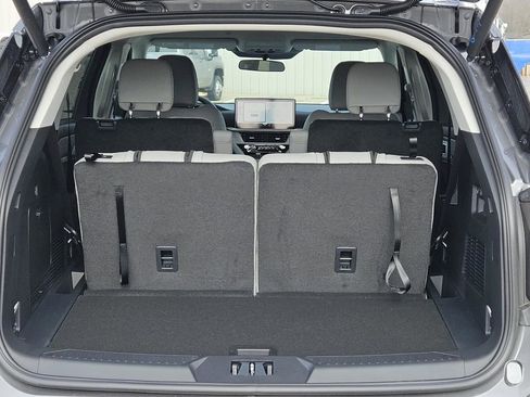 New 2026 Ford Explorer Active w/ Active Comfort Package image 11