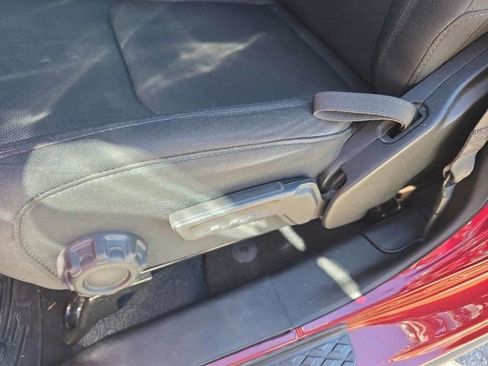 Used 2021 Jeep Gladiator Sport image 23