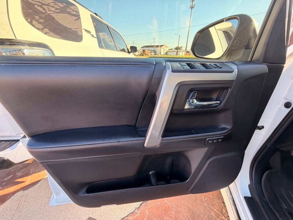 Used 2018 Toyota 4Runner Limited w/ Convenience Package AWD/4WD image 14