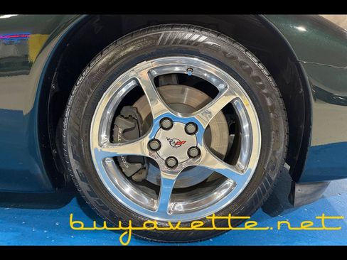 Used 2001 Chevrolet Corvette Convertible w/ Preferred Equipment Group2 RWD image 13