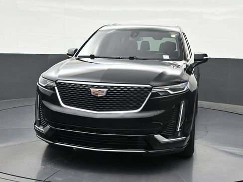 Used 2025 Cadillac XT6 Luxury FWD image 9