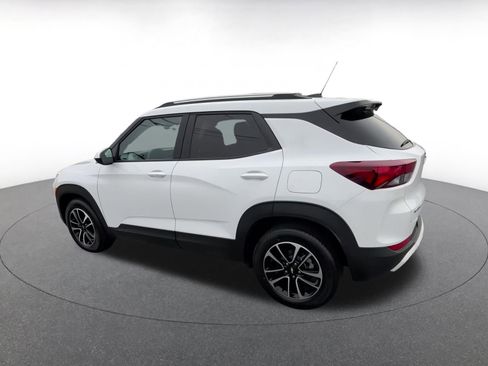 Used 2025 Chevrolet TrailBlazer LT image 10