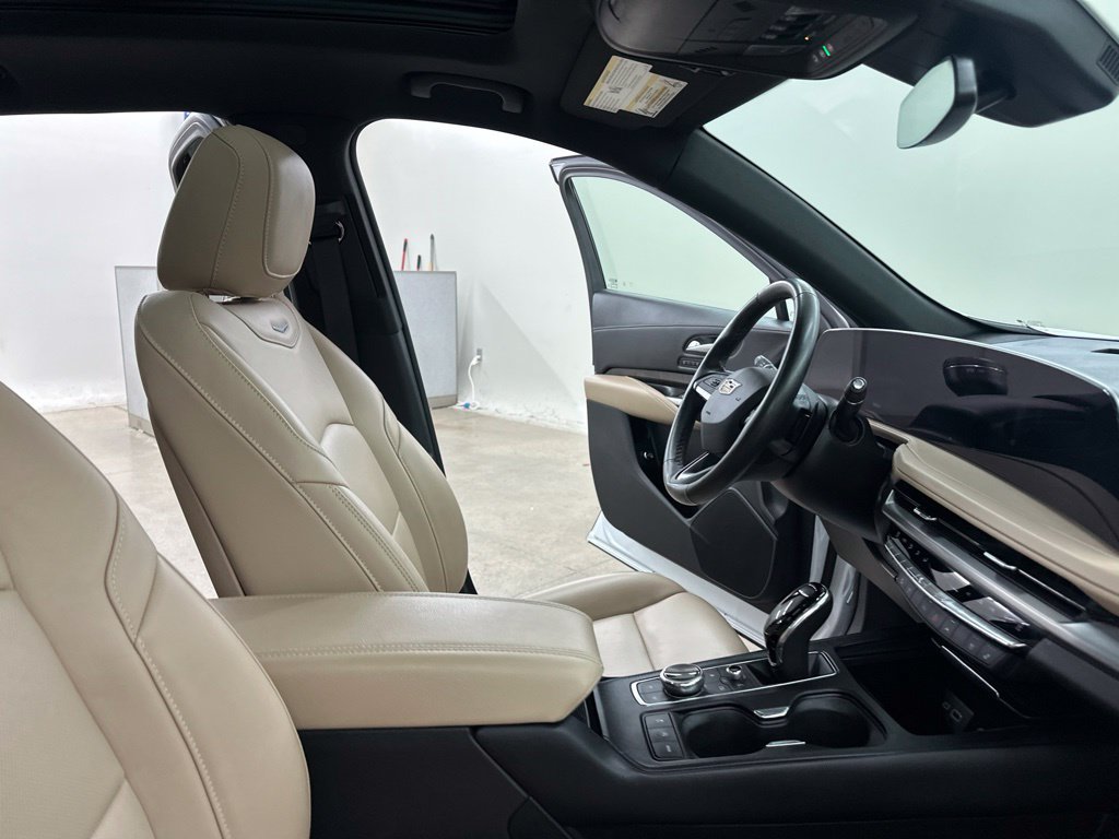 Certified 2024 Cadillac XT4 Premium Luxury AWD/4WD image 20
