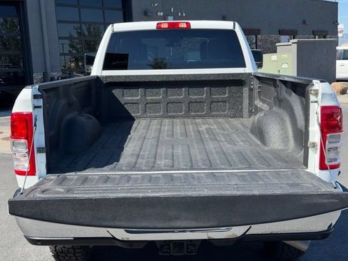 Used 2024 RAM 3500 Tradesman w/ Chrome Appearance Group AWD/4WD image 7