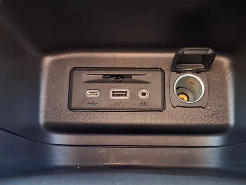 Used 2024 Chevrolet Equinox RS image 8