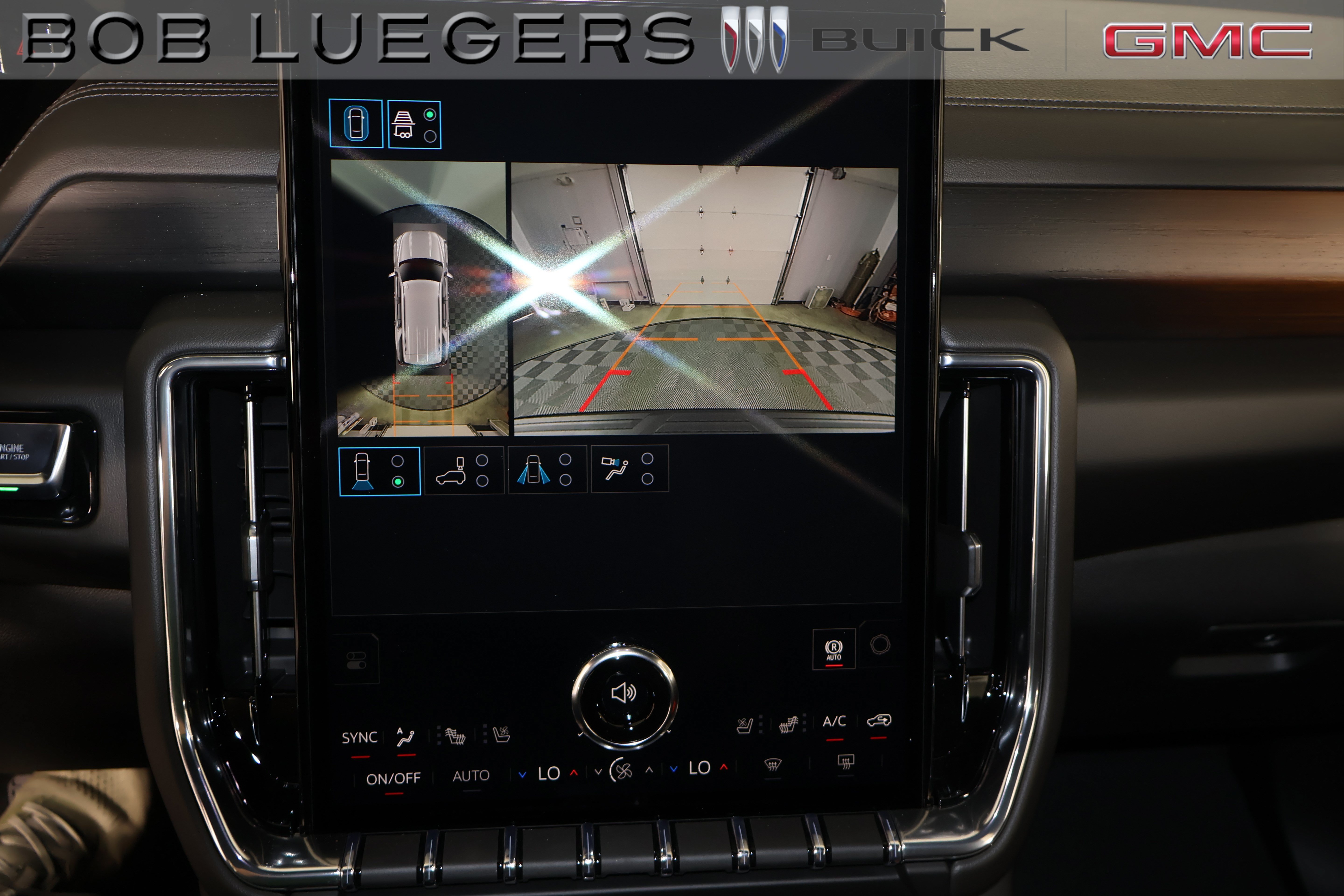 New 2026 GMC Yukon Denali AWD/4WD image 25