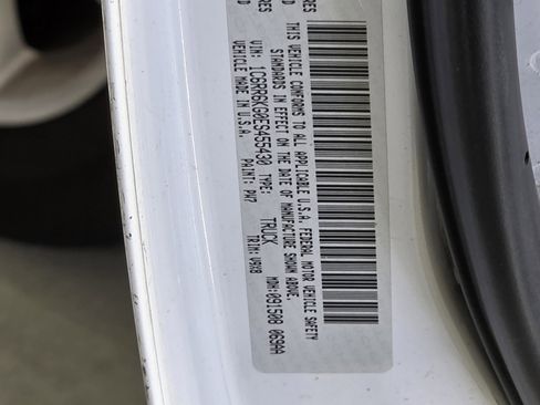 Used 2014 RAM 1500 Express image 20