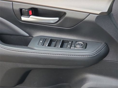 Used 2024 Toyota Grand Highlander XLE image 32