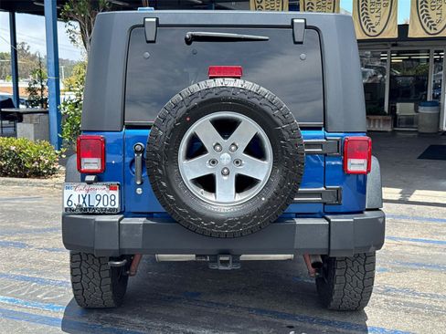 Used 2010 Jeep Wrangler Unlimited Rubicon w/ Trailer Tow Group AWD/4WD image 14