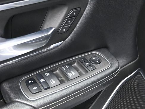 Used 2024 RAM 1500 Laramie image 10