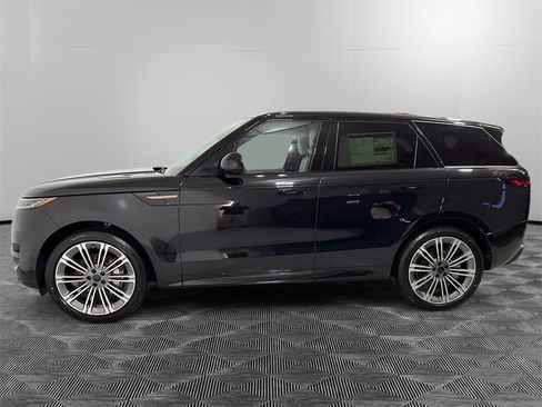 New 2026 Land Rover Range Rover Sport SE image 2