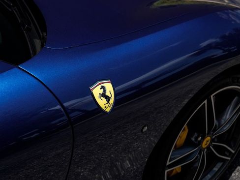 Used 2024 Ferrari Roma RWD image 33