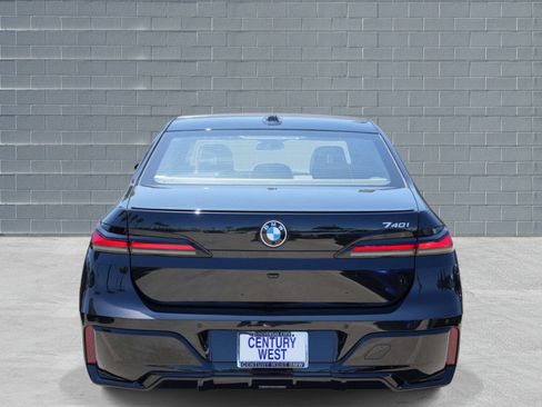Used 2026 BMW 740i w/ Premium Package RWD image 4