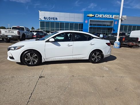 Used 2021 Nissan Sentra SV w/ Trunk Package image 2
