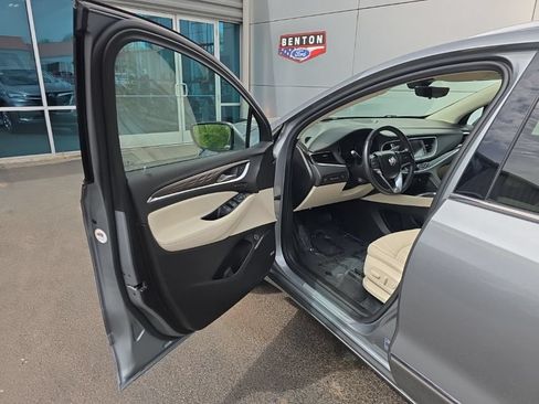 Used 2023 Buick Enclave Avenir FWD image 6