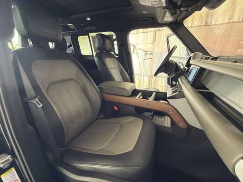 Used 2021 Land Rover Defender 110 X-Dynamic HSE AWD/4WD image 26