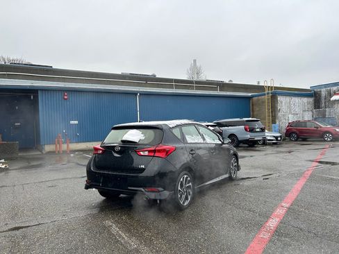 Used 2016 Scion iM image 7