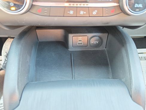 Used 2025 Ford Escape ST-Line Select image 25