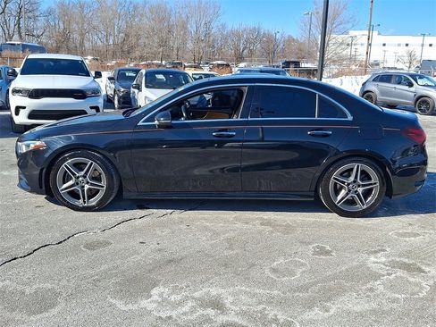 Used 2019 Mercedes-Benz A 220 4MATIC image 9