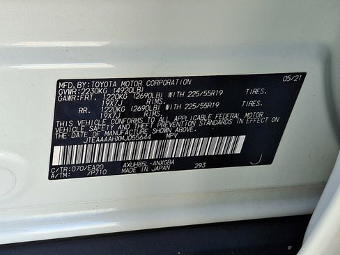 Used 2021 Toyota Venza XLE w/ Softex Package image 26