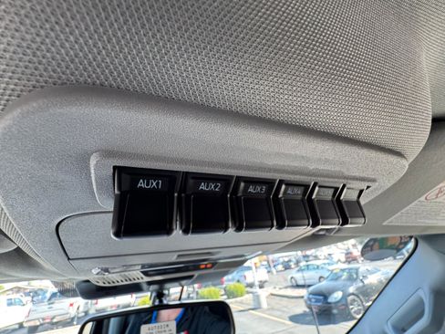 New 2026 Ford F250 Lariat w/ Black Appearance Package image 37