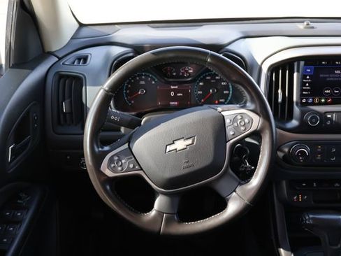 Used 2019 Chevrolet Colorado Z71 AWD/4WD image 10
