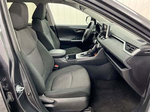 Used 2024 Toyota RAV4 XLE image 22