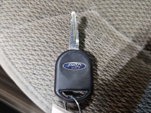 Used 2002 Ford Explorer XLT AWD/4WD image 34
