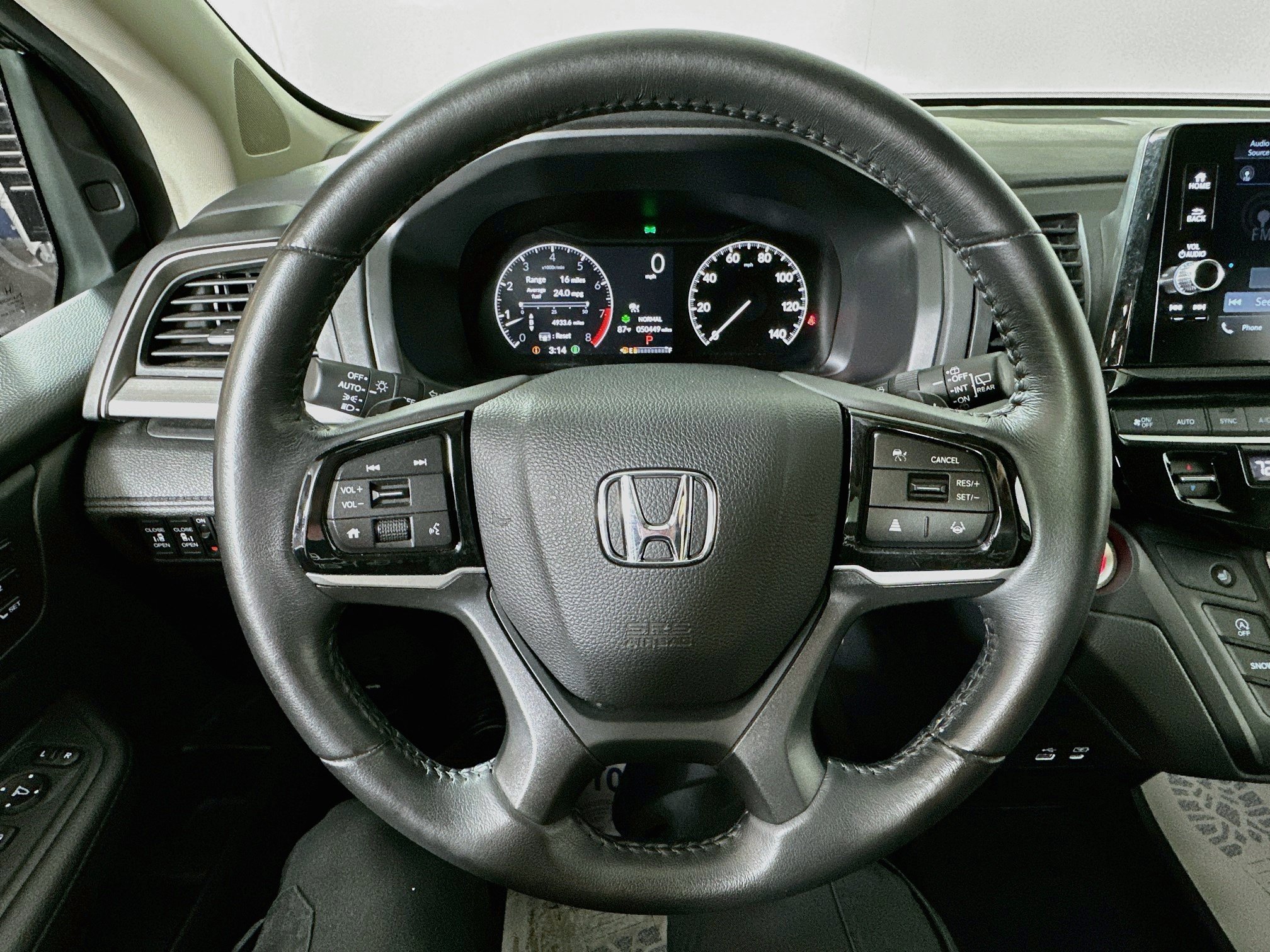 Certified 2025 Honda Odyssey EX-L image 11