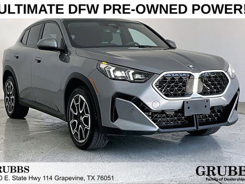 Used 2025 BMW X2 xDrive28i AWD/4WD image 1
