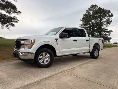 Used 2021 Ford F150 XLT w/ Equipment Group 301A Mid image 3