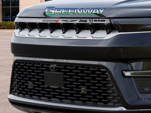 New 2026 Jeep Grand Wagoneer L 4WD image 11