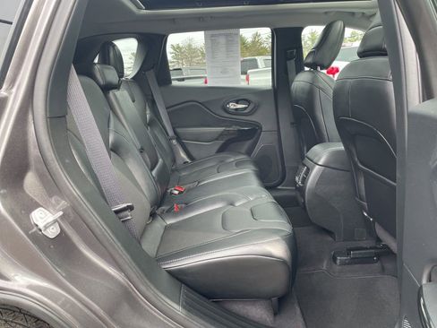 Used 2023 Jeep Cherokee Altitude Lux w/ Lux Elite Package image 32