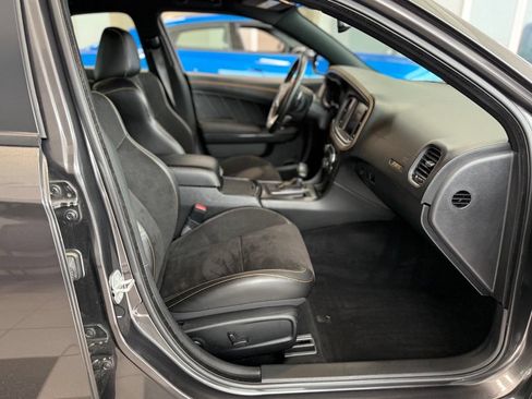 Used 2022 Dodge Charger Scat Pack RWD image 31