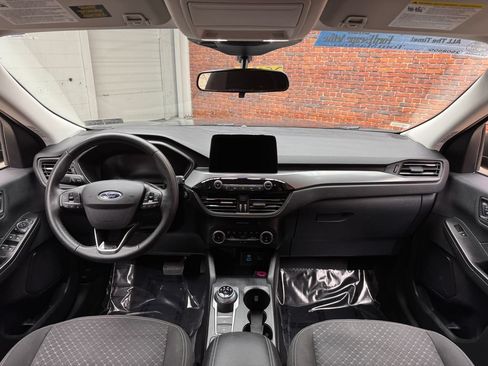 Certified 2023 Ford Escape Active FWD image 12