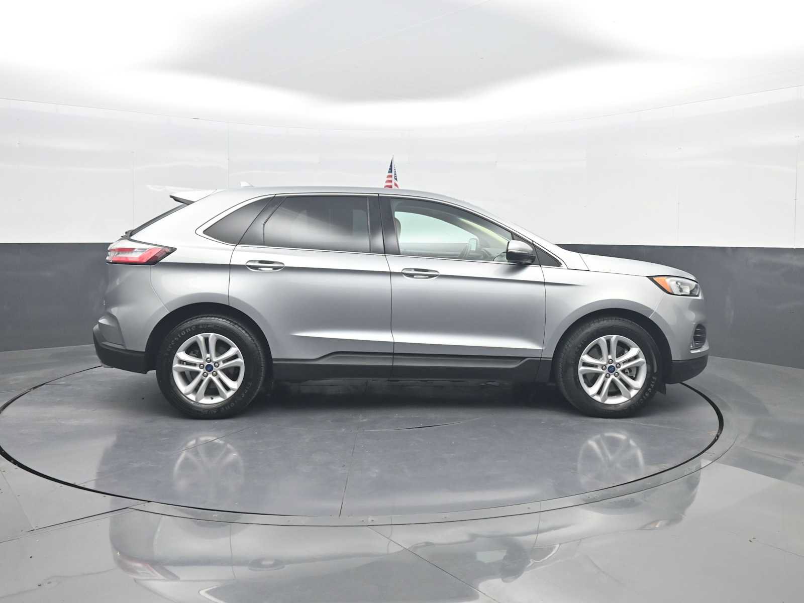 Used 2020 Ford Edge SEL w/ Convenience Package AWD/4WD image 9