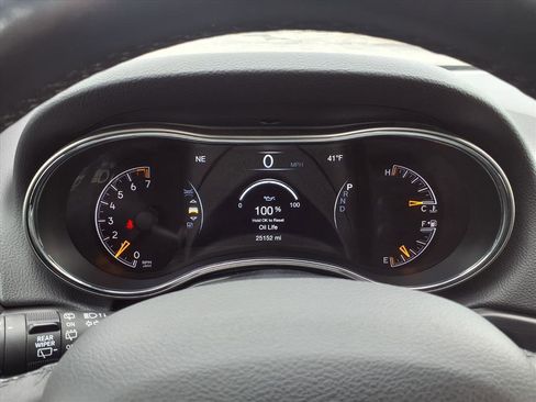 Used 2022 Jeep Grand Cherokee Limited image 10