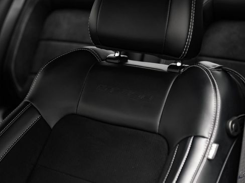 Used 2015 Ford Mustang Shelby GT350 RWD image 38