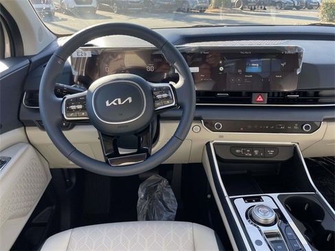 New 2026 Kia Carnival EX image 23