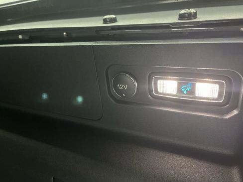 New 2025 Ford Bronco 4-Door image 25