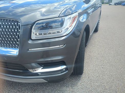 Used 2018 Lincoln Navigator Reserve w/ Technology Package AWD/4WD image 2