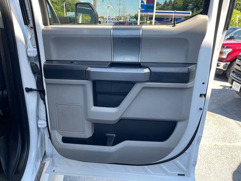 Used 2018 Ford F250 XLT w/ XLT Premium Package AWD/4WD image 33