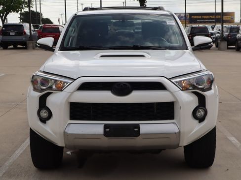 Used 2019 Toyota 4Runner TRD Off-Road Premium AWD/4WD image 8