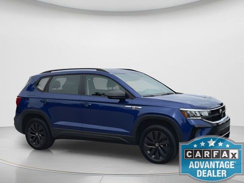 Used 2024 Volkswagen Taos S image 2