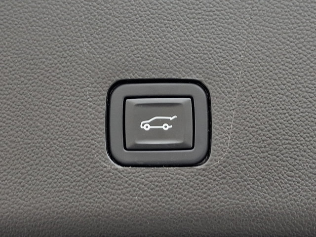 Used 2021 Chevrolet Traverse LT AWD/4WD image 31