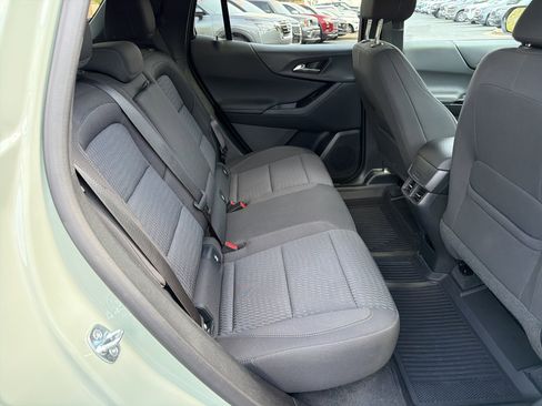 Used 2026 Chevrolet Equinox LT w/ LPO, Floor Liner Package FWD image 15