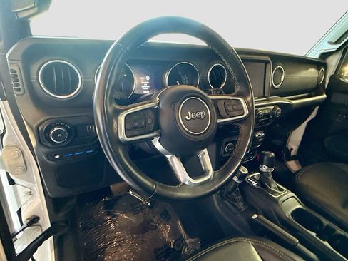Used 2023 Jeep Wrangler Unlimited Sahara w/ Cold Weather Group AWD/4WD image 12