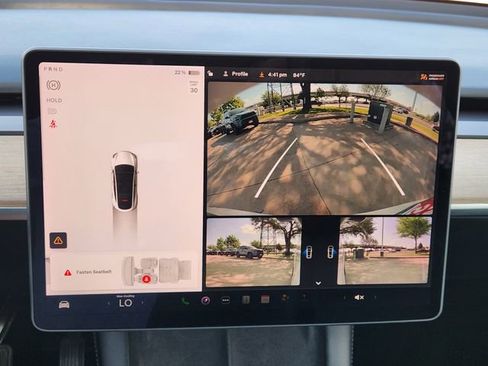 Used 2021 Tesla Model Y Long Range image 12